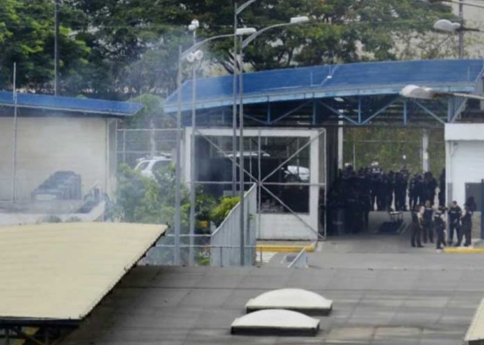 Hallan otros siete reclusos muertos en cárcel de Ecuador