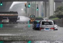Al menos 5 muertos y más de 50.000 evacuados tras lluvias en China