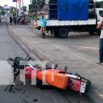 El choque entre dos motocicletas dejó lesionados en Juigalpa, Chontales Choque entre 2 motocicletas