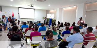 Foro del CONICYT para resaltar a las mujeres científicas y también foro para la astronomía