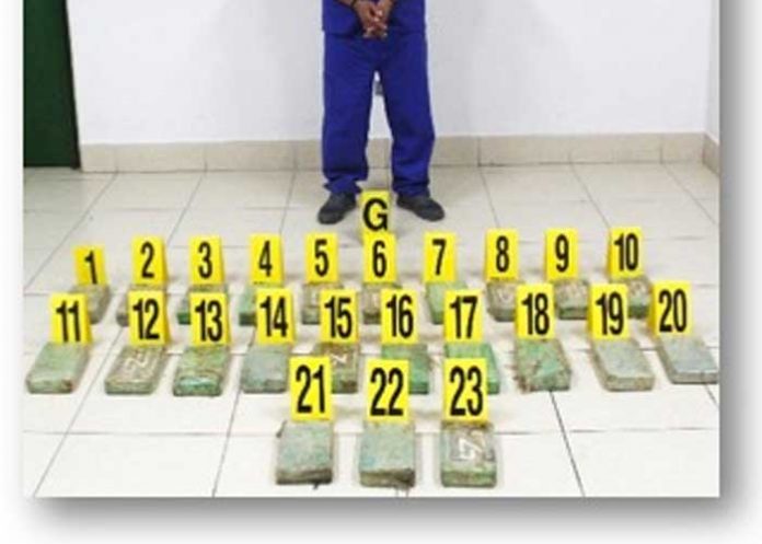 Presentación de delincuente que transportaba cocaína en Cárdenas, Rivas