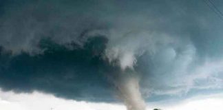 Varios tornados causan daños en Oklahoma