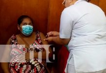 Embarazadas de Managua acuden a vacunarse contra el COVID-19 Vacunación a embarazadas en el Hospital Bertha Calderón