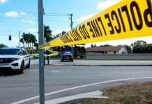 Hombre mata a tres compañeros de trabajo tras discutir con su jefe en Florida Hombre mata a tres compañeros de trabajo tras discutir con su jefe en Florida