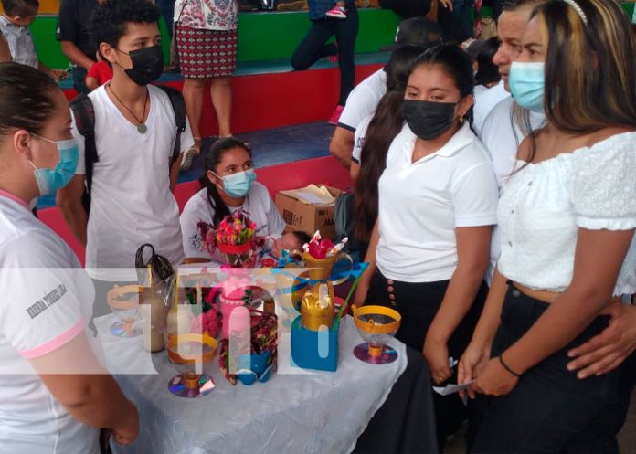 Jóvenes de Matiguás exponen nuevas ideas en Feria de Innovación y Emprendimiento