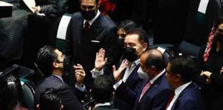 México: Entre gritos diputados aprueban la miscelánea fiscal para 2022