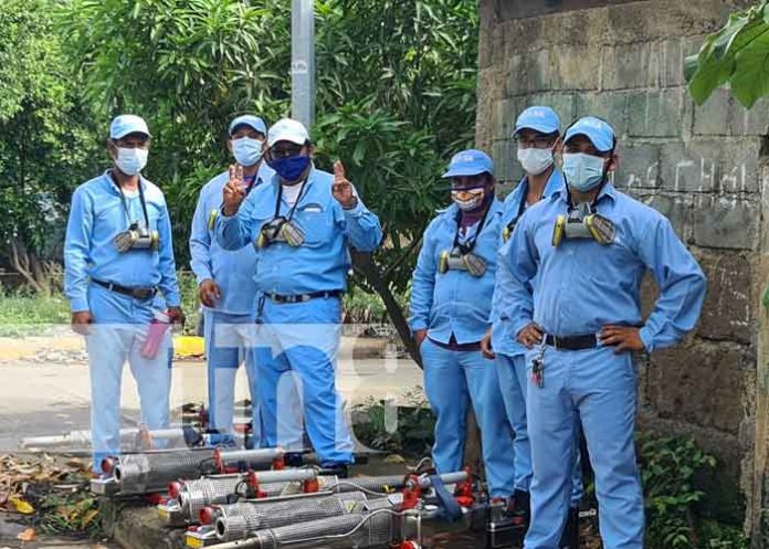 Jornada de fumigación y abatización en Managua