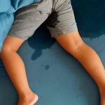 Colombia: Intentó cortarle los genitales a un niño porque se orino en la cama Colombia: Intentó cortarle los genitales a un niño porque se orino en la cama