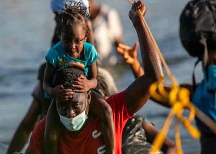 Detienen en Chile a banda que traficaba haitianos hacia Estados Unidos