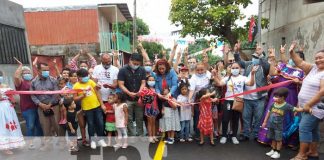 Inauguración de mejoramiento vial en el barrio Hialeah, Managua