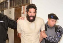 Por no dejar de maullar, desalojan de su juicio al hombre gato