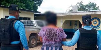 Abuela arrestada por abuso sexual de su nieta