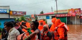 Aumenta a 26 muertos por inundaciones y deslizamientos de tierra en la India