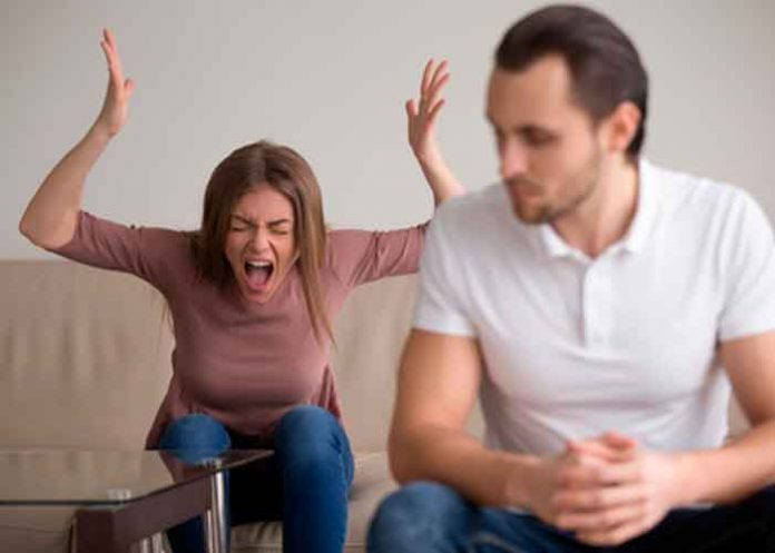 Hombre pide ir a prisión porque ya no aguanta a su mujer