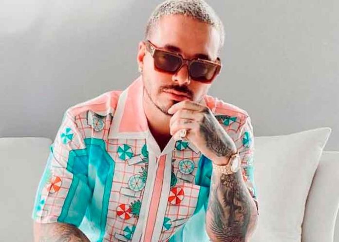 Esto pasa si escribes al número de WhatsApp de J Balvin