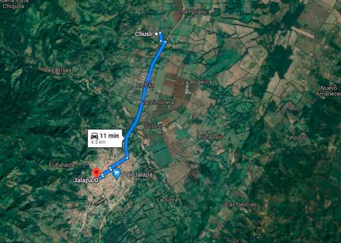 Muere al impactar contra un camión