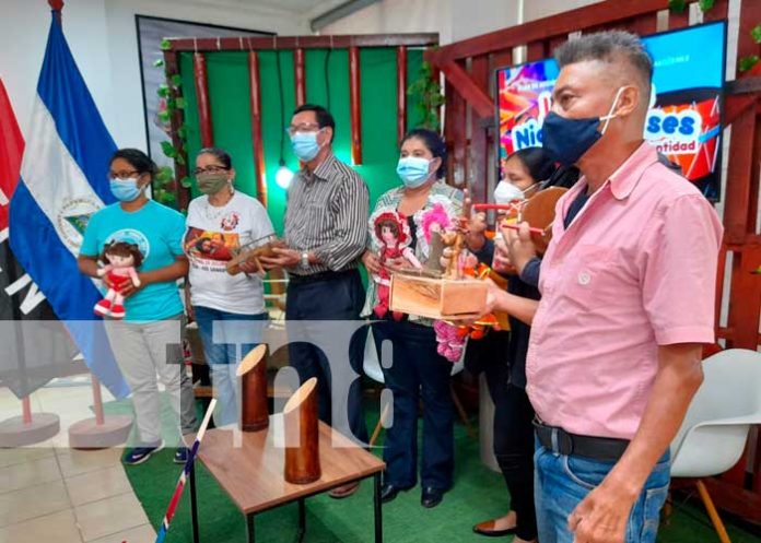 juguetes-nicaragua-1 Conferencia sobre elaboración de juguetes tradicionales en Nicaragua