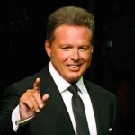 Luis Miguel enfrentaría fuerte demanda por despido injustificado Luis Miguel enfrentaría fuerte demanda por despido injustificado