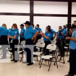 Oficiales de la Policía Nacional con conocimientos adquiridos en curso ante desastres Policía con conocimientos ante desastres
