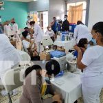 Más dosis de AstraZeneca aplican en jornada de vacunación en Managua Jornada de vacunación en centro de salud en Managua