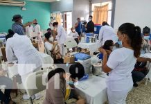 Más dosis de AstraZeneca aplican en jornada de vacunación en Managua Jornada de vacunación en centro de salud en Managua