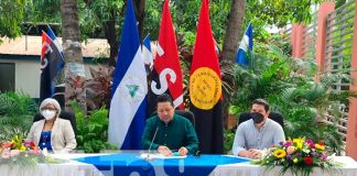Conferencia de prensa de las autoridades de educación en Nicaragua
