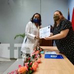 Entregan diplomas a doctores y enfermeras del hospital Carlos Roberto Huembes