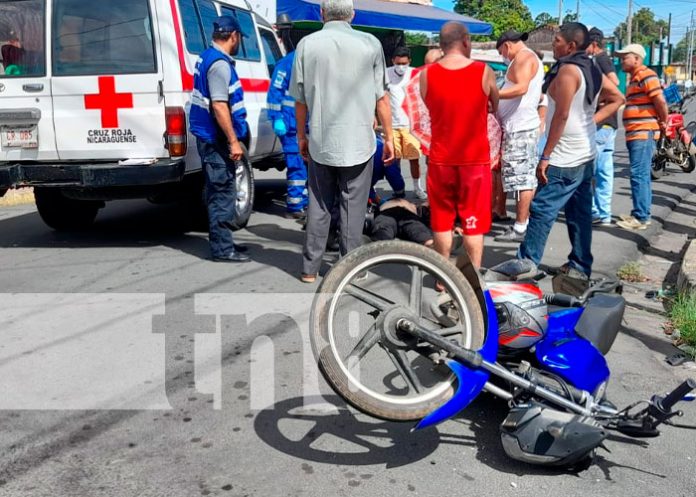 moto2 Madre de taxista suspende cita medica por aparente imprudencia de motociclista