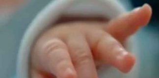 Increíble: Mujer se convierte en madre por primera vez a los 70 años