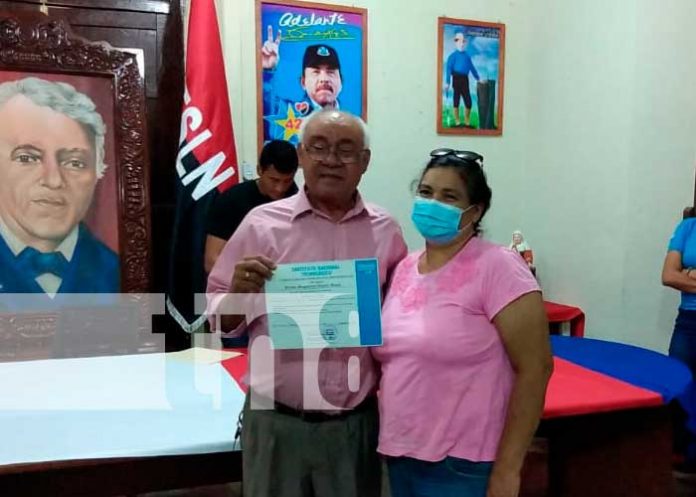 Reciben certificados por el INATEC