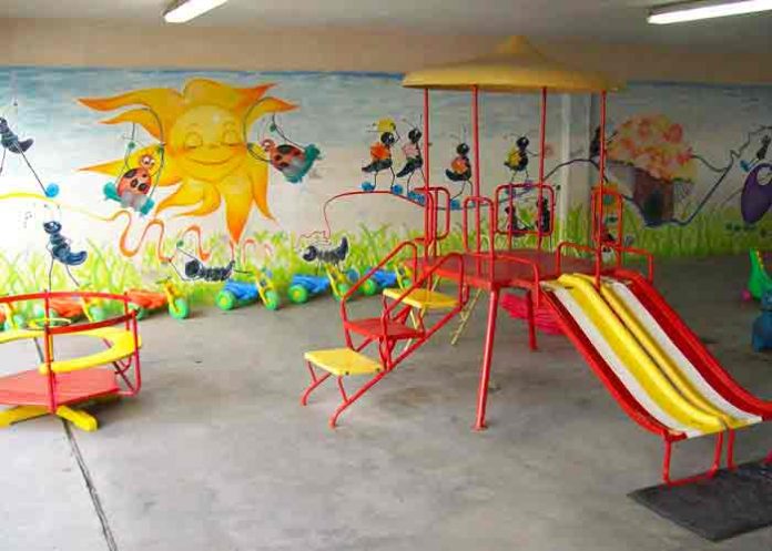 Argentina: Maestra abofeteó a niña que se orinó en el salón de clases