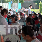 MINSA inicia jornada de vacunación masiva en León Masiva asistencia para la primera dosis de vacunación