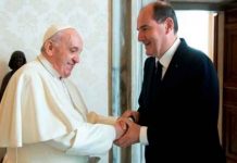 Papa recibe al primer ministro francés tras pederastia informe sobre pederastia Primer ministro francés visita al papa tras demoledor informe de pederastia