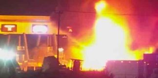 Explosión de pipa de gas desata incendio en Circuito Exterior Mexiquense
