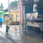 Negocio de pollos asados en Jinotepe por poco se quema Negocio de pollo casi se quema