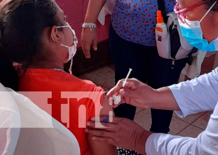 Jornada de vacunación contra el COVID-19 en Rivas