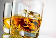 Más de 30 personas muertas por consumir alcohol adulterado en Rusia