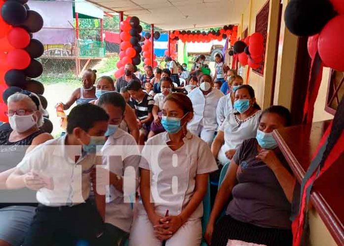 Inauguran mejoramiento de centro de salud en la comunidad Laurel Galán