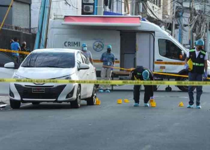 Sicarios balearon a familia de un pandillero en una calle de Panamá