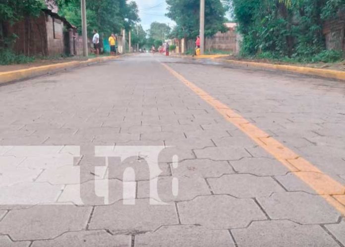 Estrenan calles de lujo