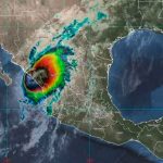 Huracán Pamela toca tierra en Sinaloa, México