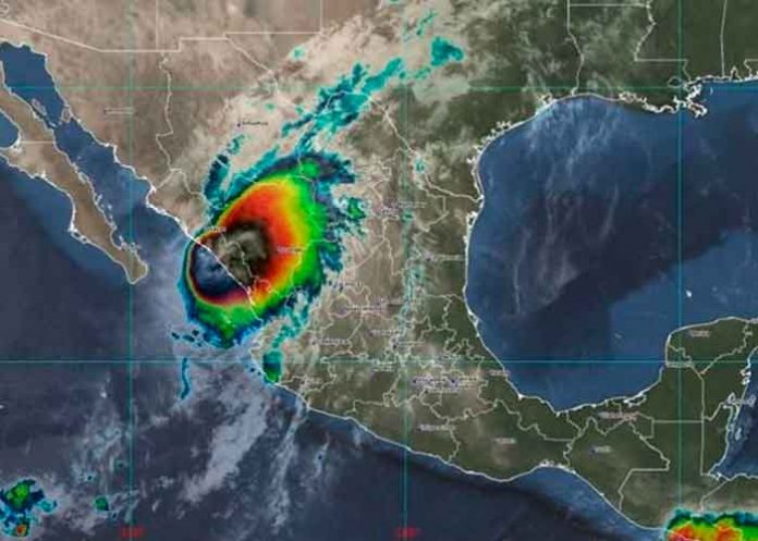 Huracán Pamela toca tierra en Sinaloa, México
