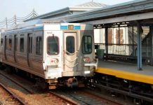 Abusan de mujer en un tren en Estados Unidos y nadie la ayudó
