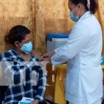 Embarazadas de Nicaragua se siguen protegiendo de la COVID-19 Vacunación a embarazadas en centros de salud en Nicaragua