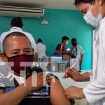 Centro Carmen Elena Lau realiza vacunación a mayores de 30 Jornada de vacunación en centro de salud en Managua