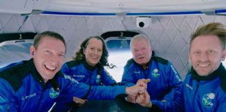 Actor de Star Trek flota dentro de la cápsula de Blue Origin en el espacio (VIDEO)