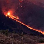 Lava del volcán de La Palma amenaza con destruir nuevas zonas Lava del volcán de La Palma amenaza con destruir nuevas zonas