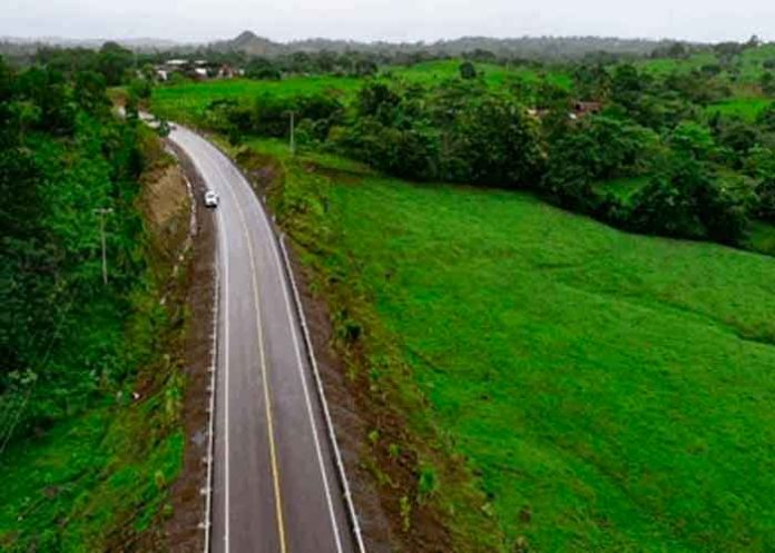 Entregan nuevo tramo de carretera en Zelaya Central