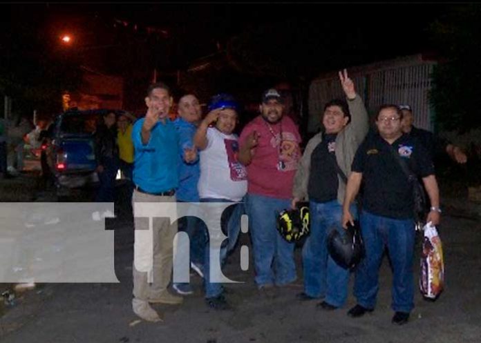 Capitalinos realizan previa celebración al triunfo del Frente Sandinista