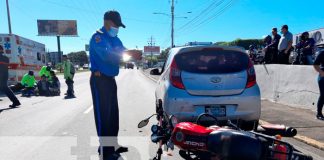 Motociclista lesionado al impactar contra carro en Camino de Oriente, Managua